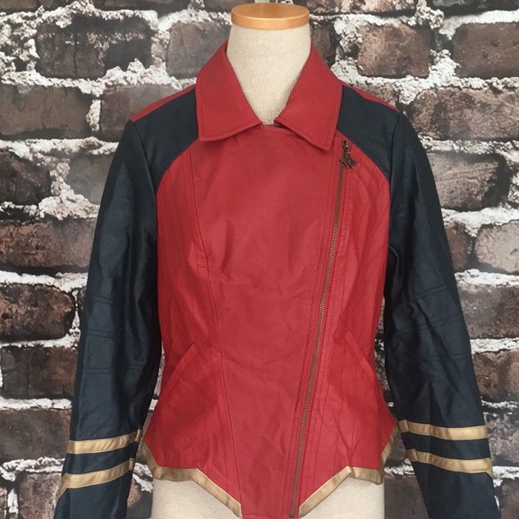 Hot Topic Jackets & Blazers - Wonder Woman Faux Leather Jacket Coat Medium Gold
